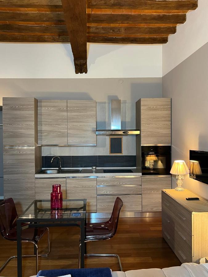 Domus San Martino Guesthouse Piacenza Exterior foto
