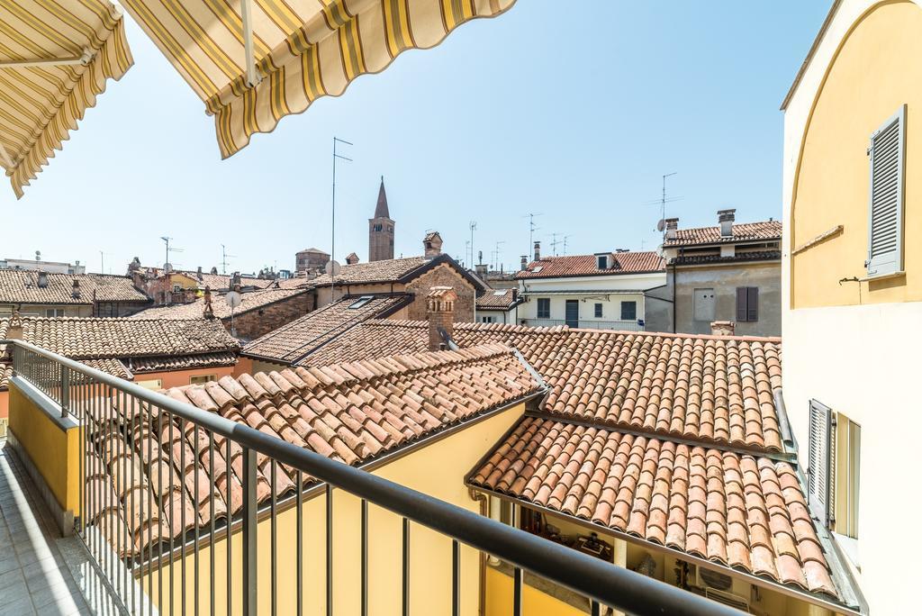 Domus San Martino Guesthouse Piacenza Exterior foto