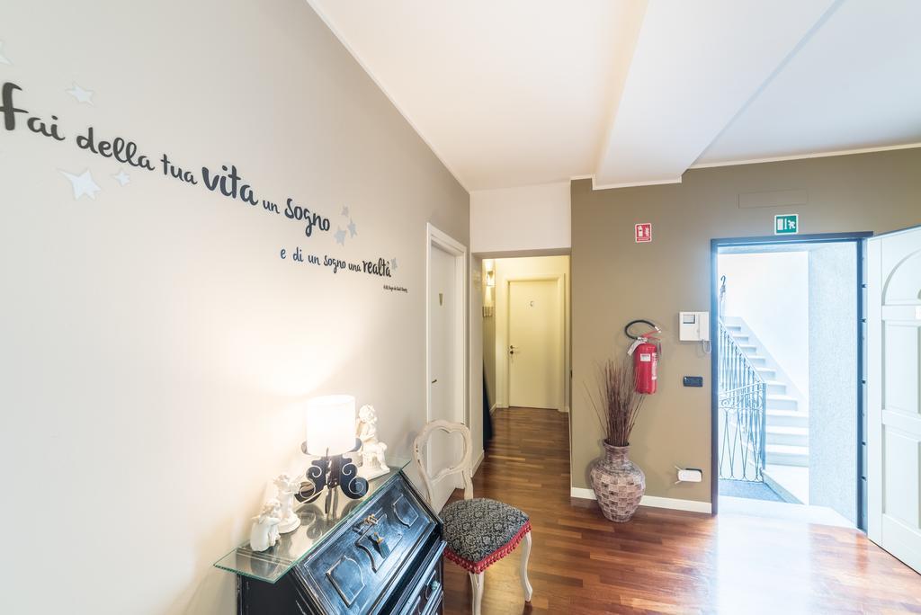 Domus San Martino Guesthouse Piacenza Exterior foto